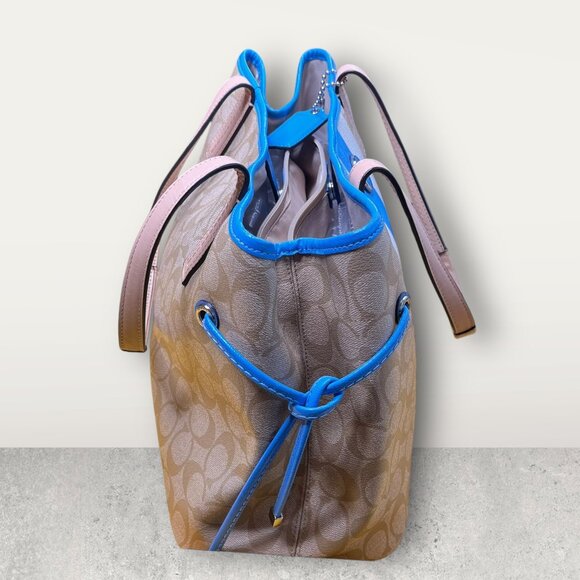 Stylish Tan and Blue Women's Tote Bag - Picture 3 of 11